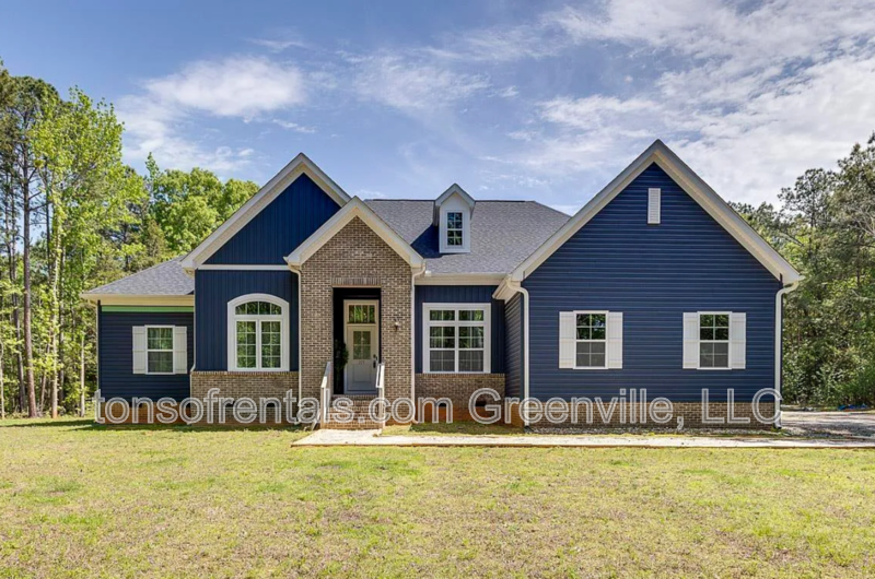 Stunning Custom Home on 5.01 Acres property image
