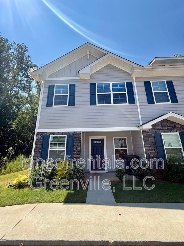 Great 3 bedroom, 2.5 bath townhome in Pendleton property image