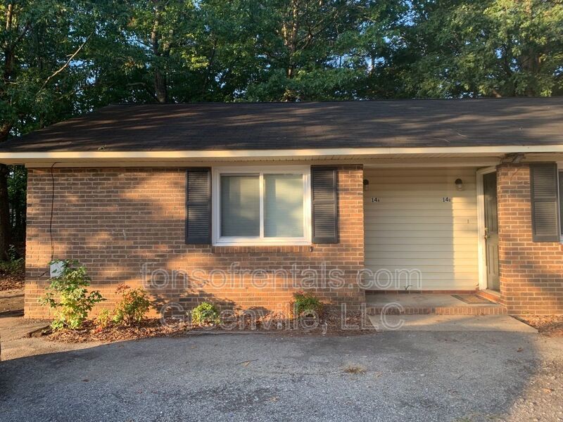 Nice 1 bedroom, 1 bath unit! property image