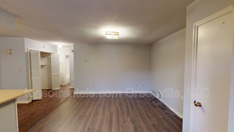 Nice 1 bedroom, 1 bath unit! property image