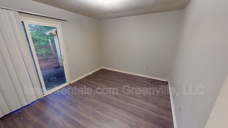 Nice 1 bedroom, 1 bath unit! property image