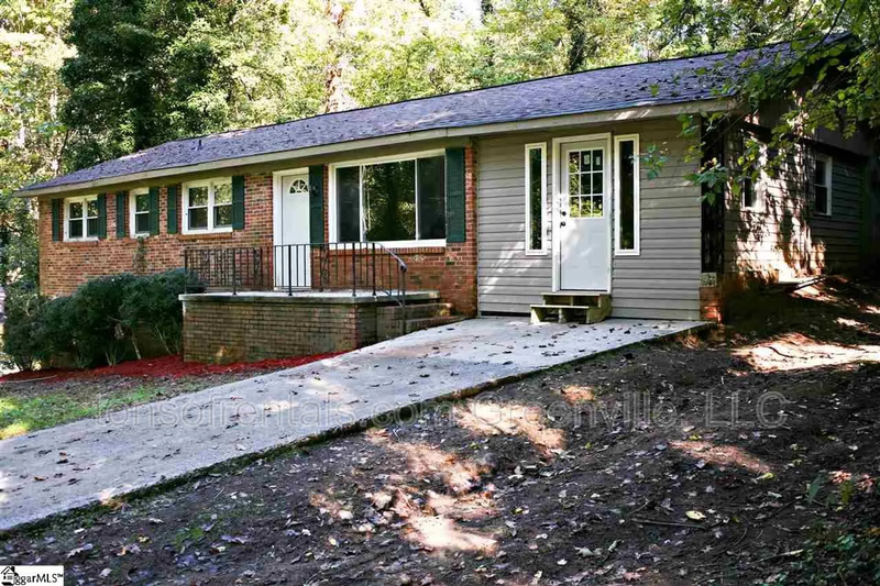 Beautiful home nicely renovated in Greenville SC! property image
