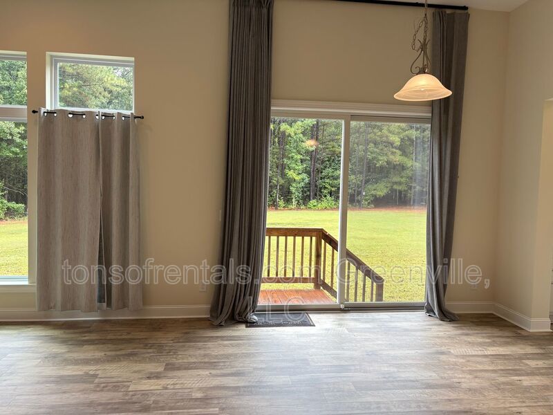Stunning Custom Home on 5.01 Acres property image