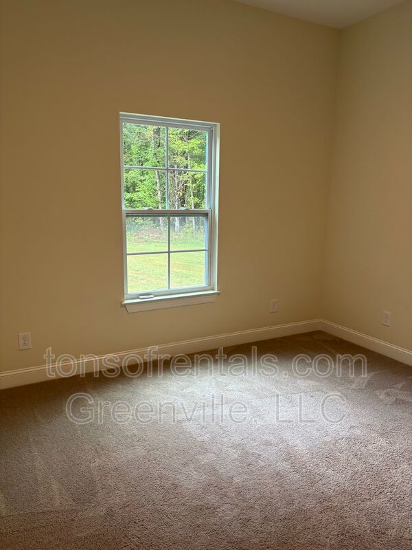Stunning Custom Home on 5.01 Acres property image
