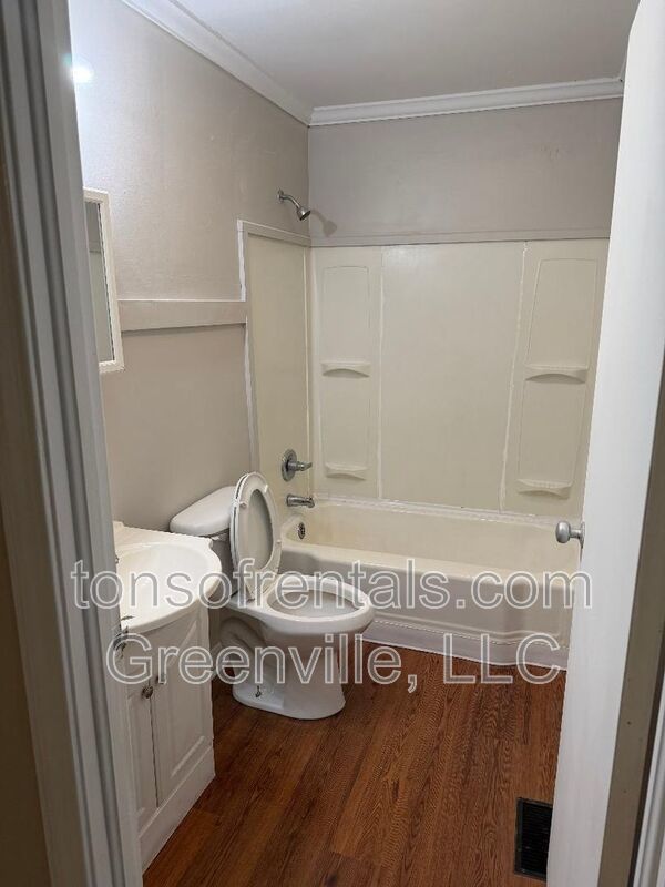 Nice 3 bedroom 1.5 bath duplex in Spartanburg property image
