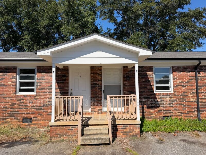 Forest City One bedroom property image