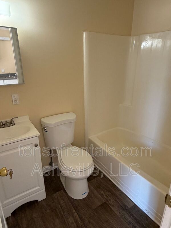 Forest City One bedroom property image