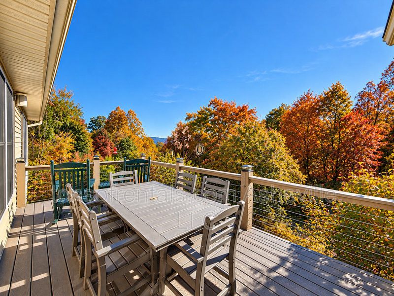 Fully Furnished Mountain View Home in Gated Carriage Park – Nearly 3,000 Sq. Ft.! property image