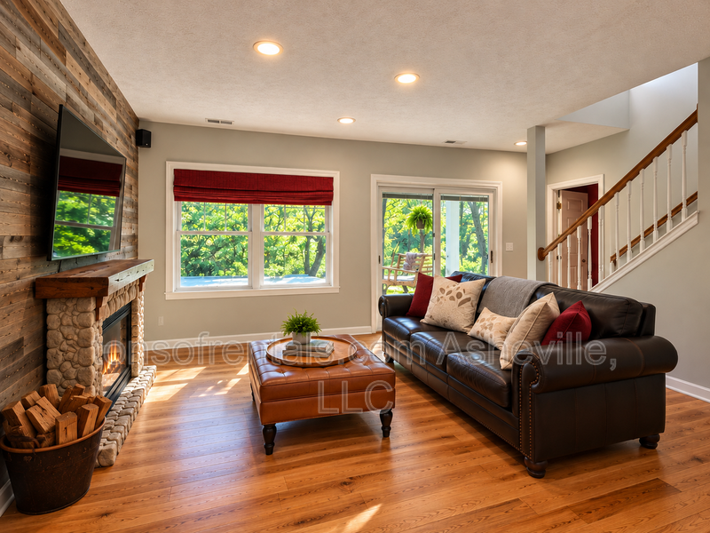 Fully Furnished Mountain View Home in Gated Carriage Park – Nearly 3,000 Sq. Ft.! property image