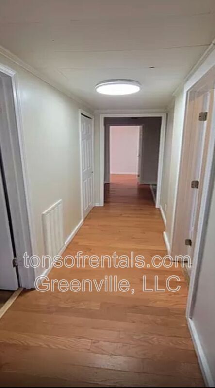 Spacious 4 bedroom in Spartanburg! property image
