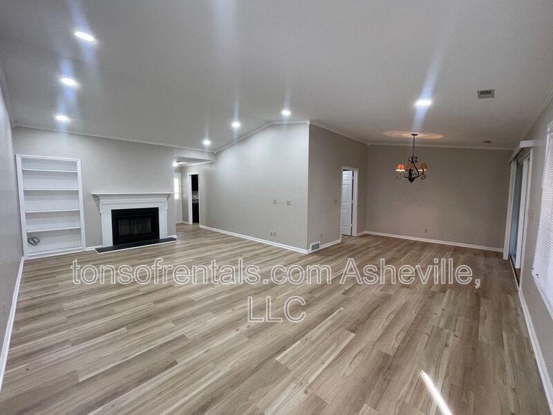 Welcome to this beautiful 3 bedroom, 2 bathroom condo located in Laurel Park, NC. property image