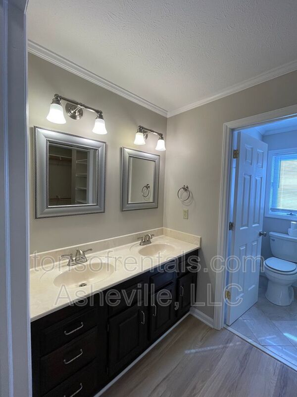Welcome to this beautiful 3 bedroom, 2 bathroom condo located in Laurel Park, NC. property image
