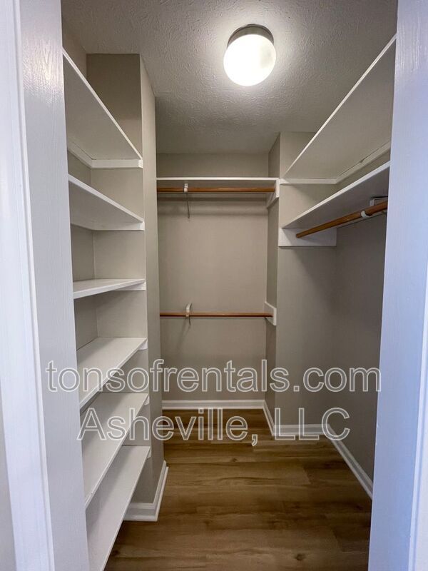 Welcome to this beautiful 3 bedroom, 2 bathroom condo located in Laurel Park, NC. property image
