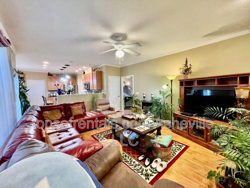 Welcome to this stunning 4-bedroom, 2.5-bathroom home located in the desirable Arden, NC area. property image