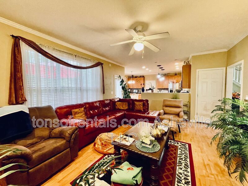 Welcome to this stunning 4-bedroom, 2.5-bathroom home located in the desirable Arden, NC area. property image