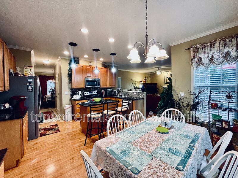 Welcome to this stunning 4-bedroom, 2.5-bathroom home located in the desirable Arden, NC area. property image