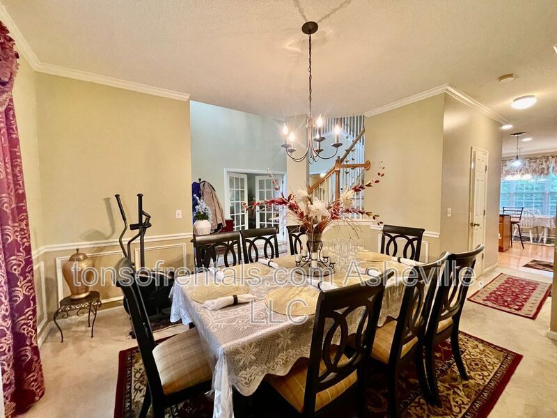 Welcome to this stunning 4-bedroom, 2.5-bathroom home located in the desirable Arden, NC area. property image