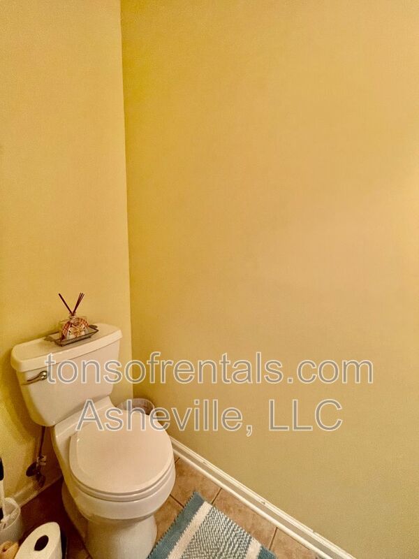 Welcome to this stunning 4-bedroom, 2.5-bathroom home located in the desirable Arden, NC area. property image