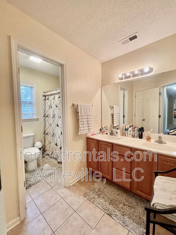 Welcome to this stunning 4-bedroom, 2.5-bathroom home located in the desirable Arden, NC area. property image