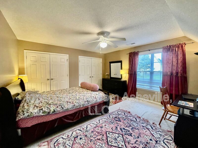Welcome to this stunning 4-bedroom, 2.5-bathroom home located in the desirable Arden, NC area. property image