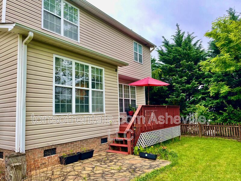 Welcome to this stunning 4-bedroom, 2.5-bathroom home located in the desirable Arden, NC area. property image