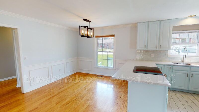 3 Bedroom Home in beautiful Asheville Location property image