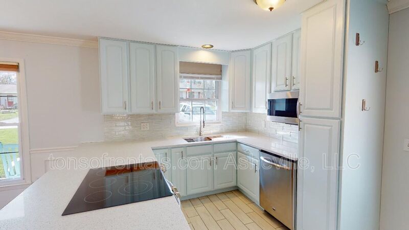 3 Bedroom Home in beautiful Asheville Location property image