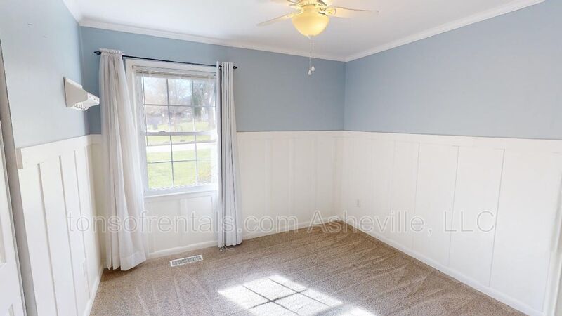 3 Bedroom Home in beautiful Asheville Location property image