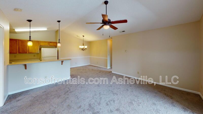 Hendersonville 2 bedroom property image