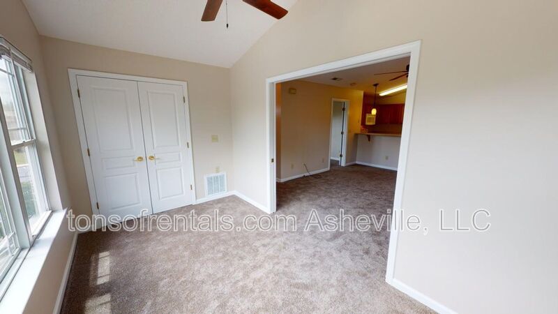 Hendersonville 2 bedroom property image