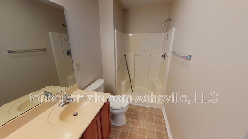 Hendersonville 2 bedroom property image
