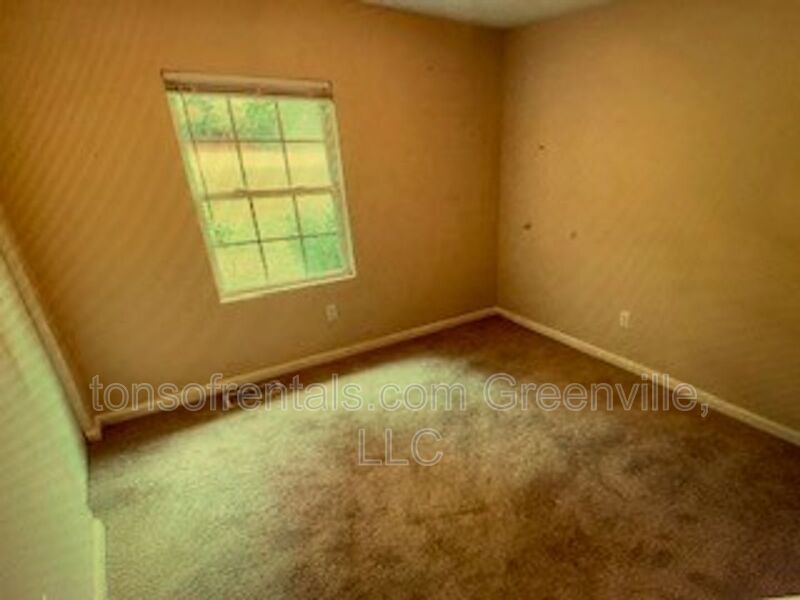 Super cute 3 bedroom home in Fountain Inn SC! property image