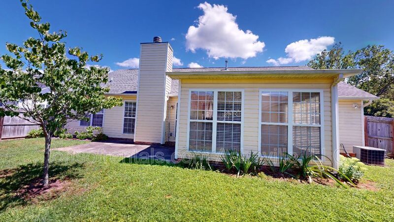 3 Bedroom Home in Livingston Farms property image