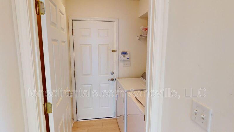 3 Bedroom Home in Livingston Farms property image