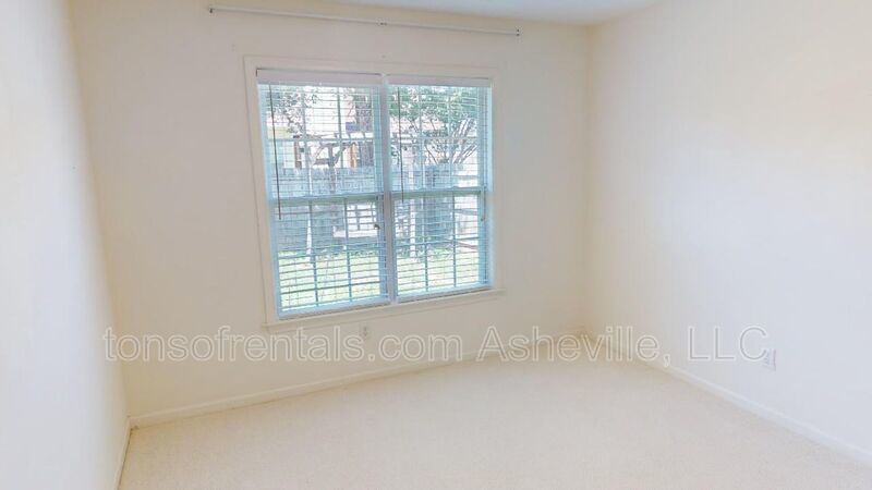 3 Bedroom Home in Livingston Farms property image