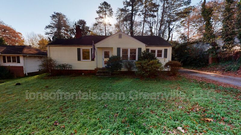 Charming 2 bedroom, 1 bath home property image