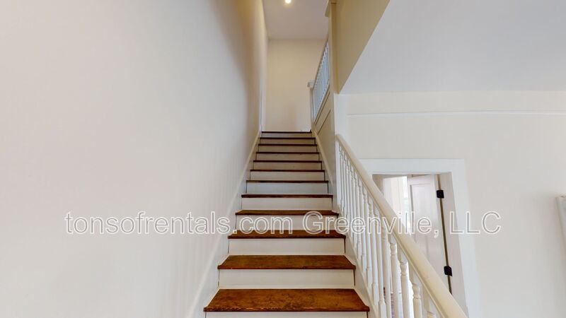 Historic and renovated beautiful home in walking distance to downtown Spartanburg! property image