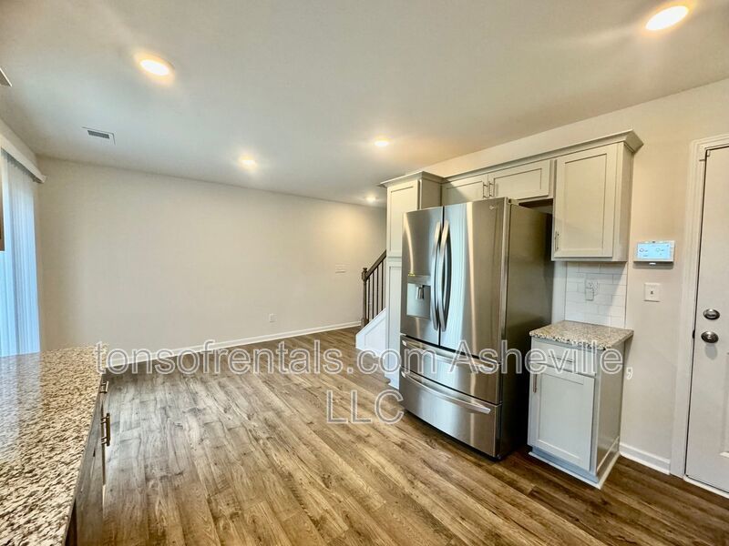 Welcome to this beautiful 3 bedroom, 2.5 bathroom townhome located in Arden, NC. property image