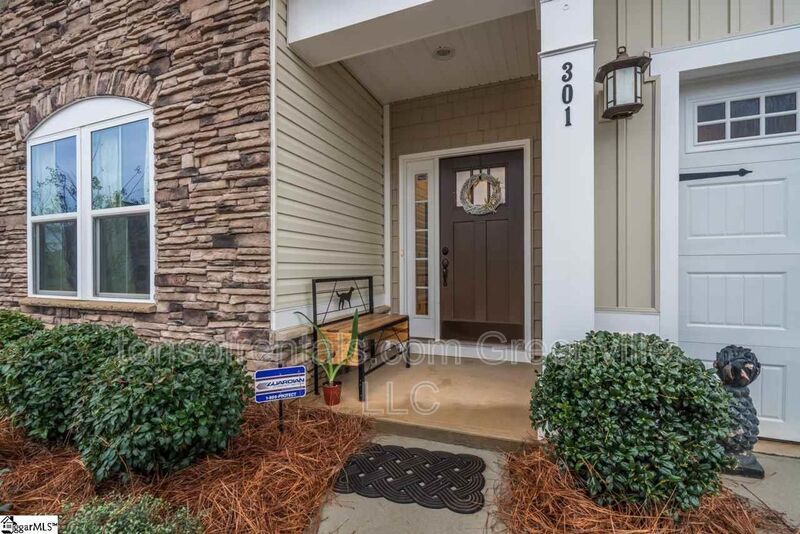 Spacious home in great location of Simpsonville! property image