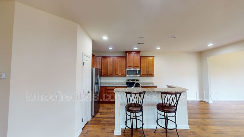 Spacious home in great location of Simpsonville! property image