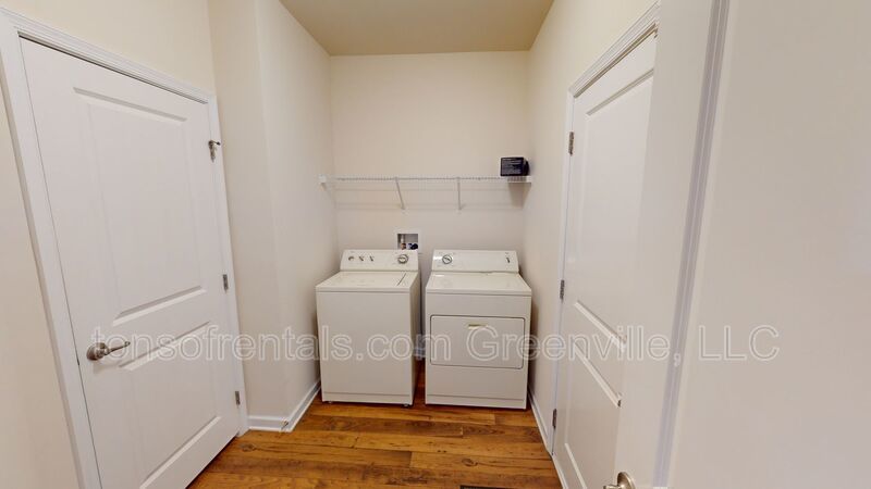 Spacious home in great location of Simpsonville! property image
