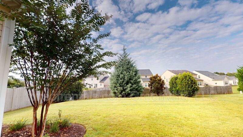 Spacious home in great location of Simpsonville! property image