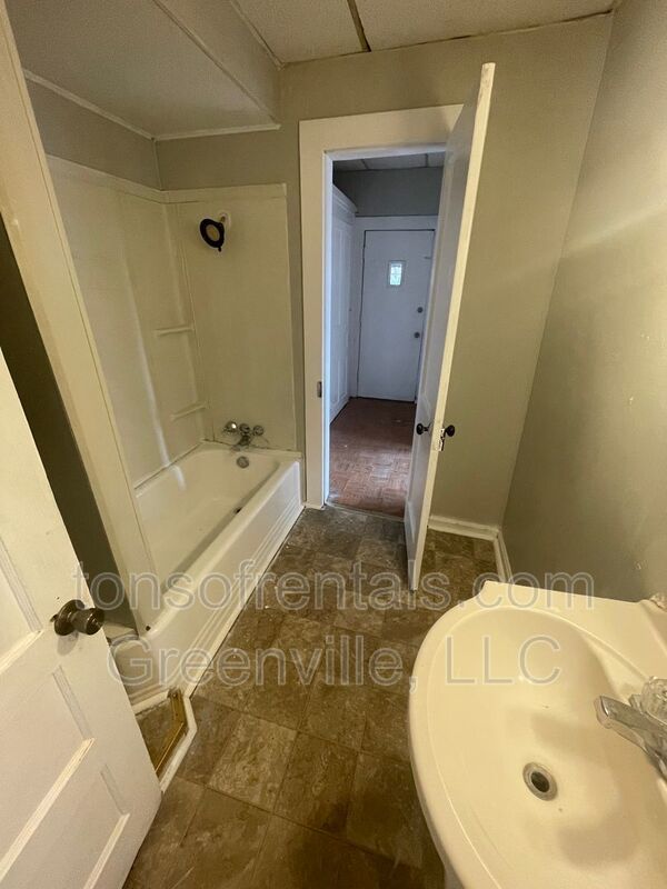 Spacious 3 bedroom is Gaffney! property image