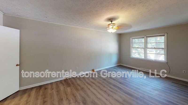 Nice 3 bedroom 1.5 bath home in Easley SC! property image