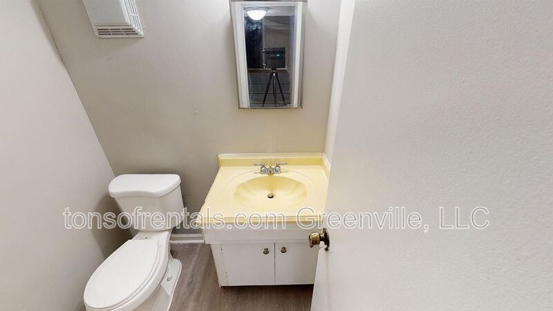 Nice 3 bedroom 1.5 bath home in Easley SC! property image