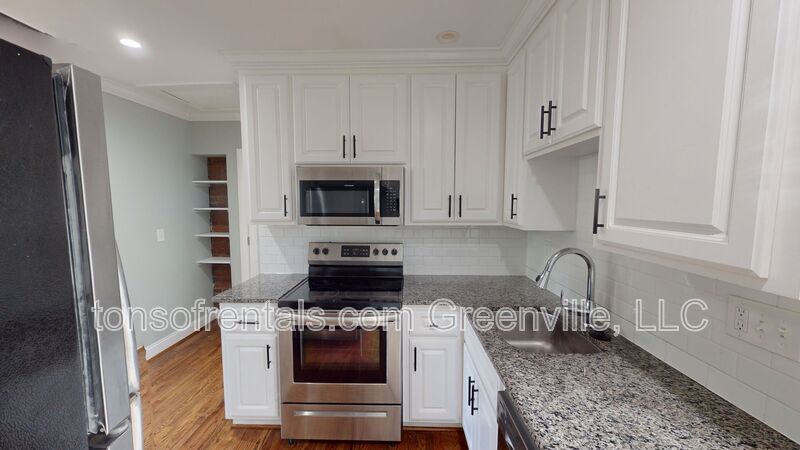 Cute 2 bedroom 1 bathroom property image