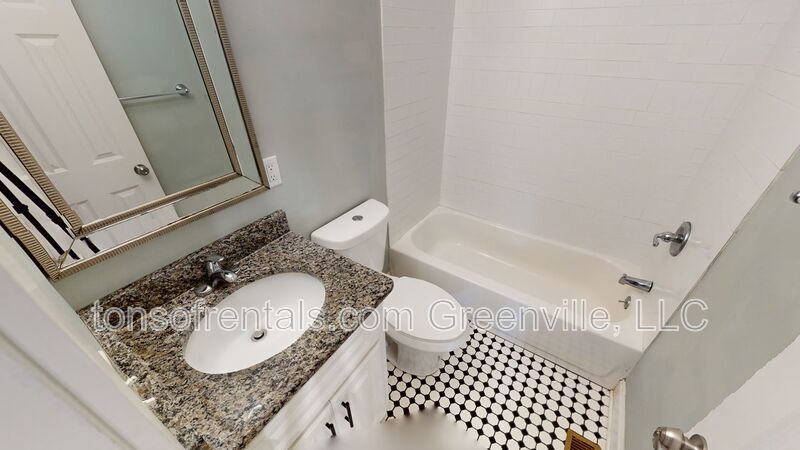 Cute 2 bedroom 1 bathroom property image