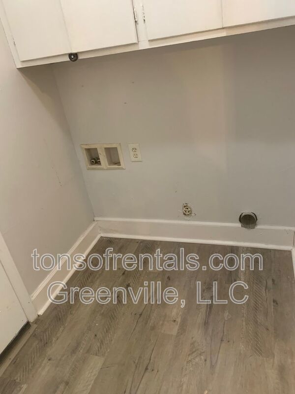 Cute 2 bedroom duplex in Spartanburg! property image