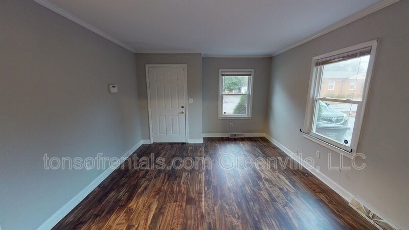 2 bedroom duplex in Greenville property image