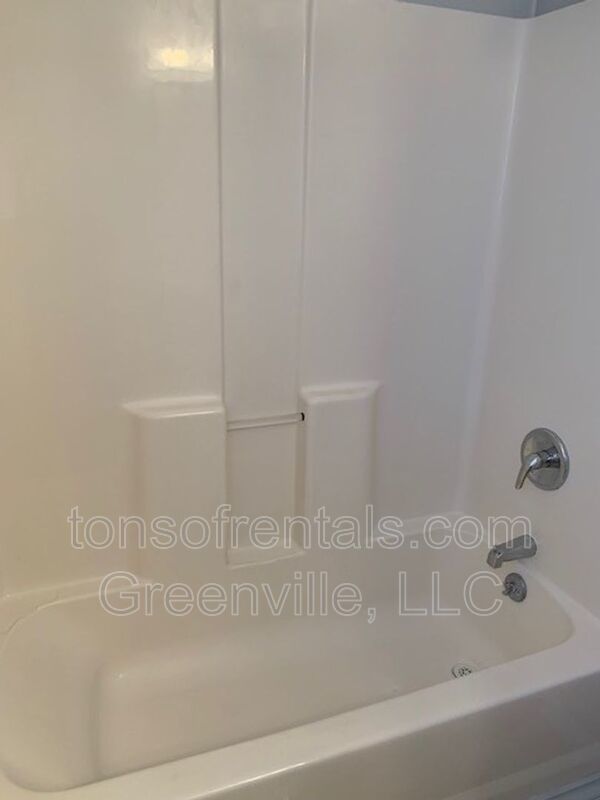 Spacious 2 bedroom just 2 minutes off Wade Hampton BLVD and Interstate property image